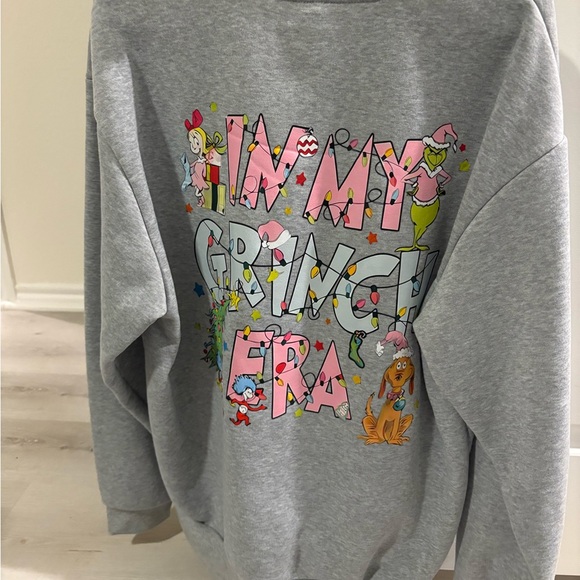 Whoville Gray Sweater - Picture 2 of 2